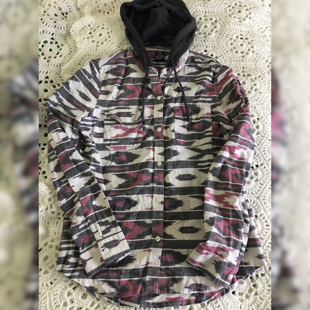 Women’s Aztec Print Hooded Long Sleeve Button Up.